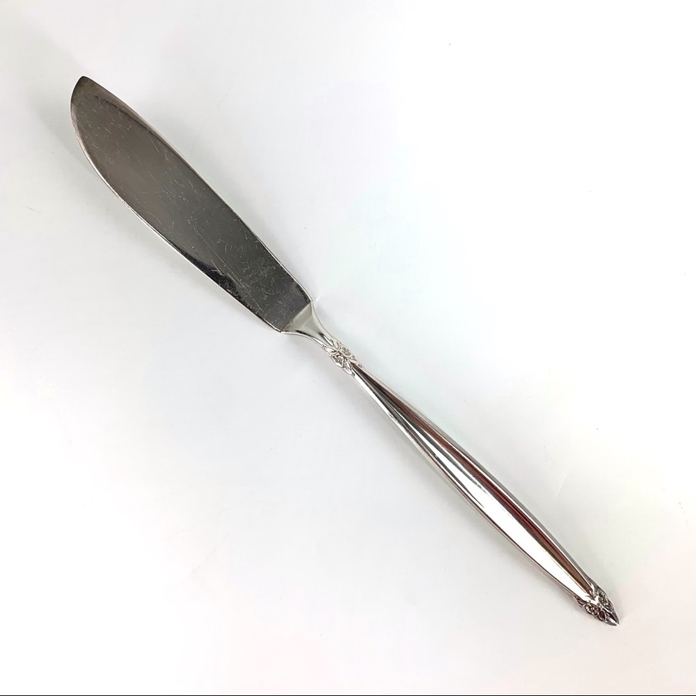 2/$20 1847 Rogers Bros. IS 1965 Vintage Silver Garland Pattern Butter Knife